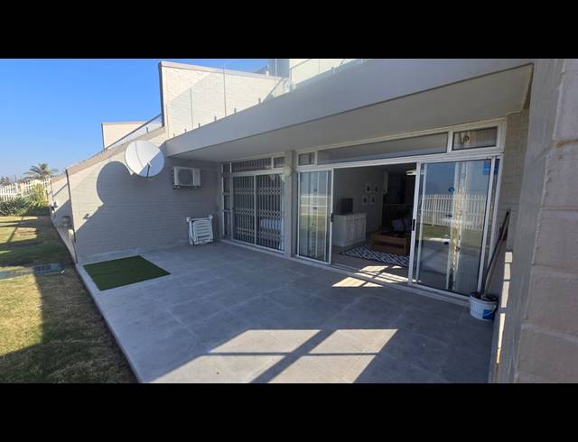 3 BEDROOM SECTIONAL TITLE TO LET IN COMPENSATION BEACH